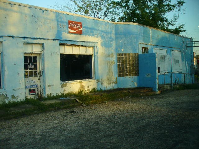 Greenville Greyhound Bus Now: Front Entry Permitted